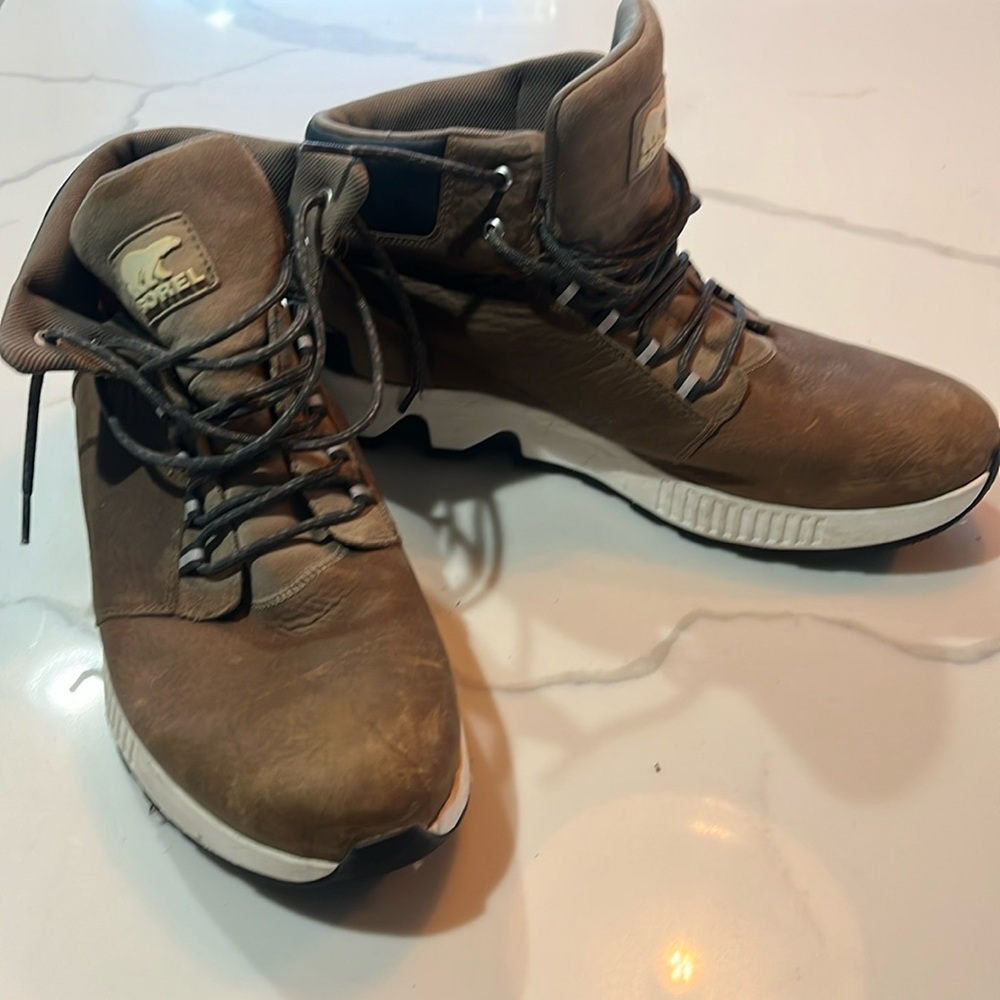 Sorel Men’s Mac Hill boots size 13